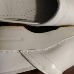 White Dansko shoes size 36